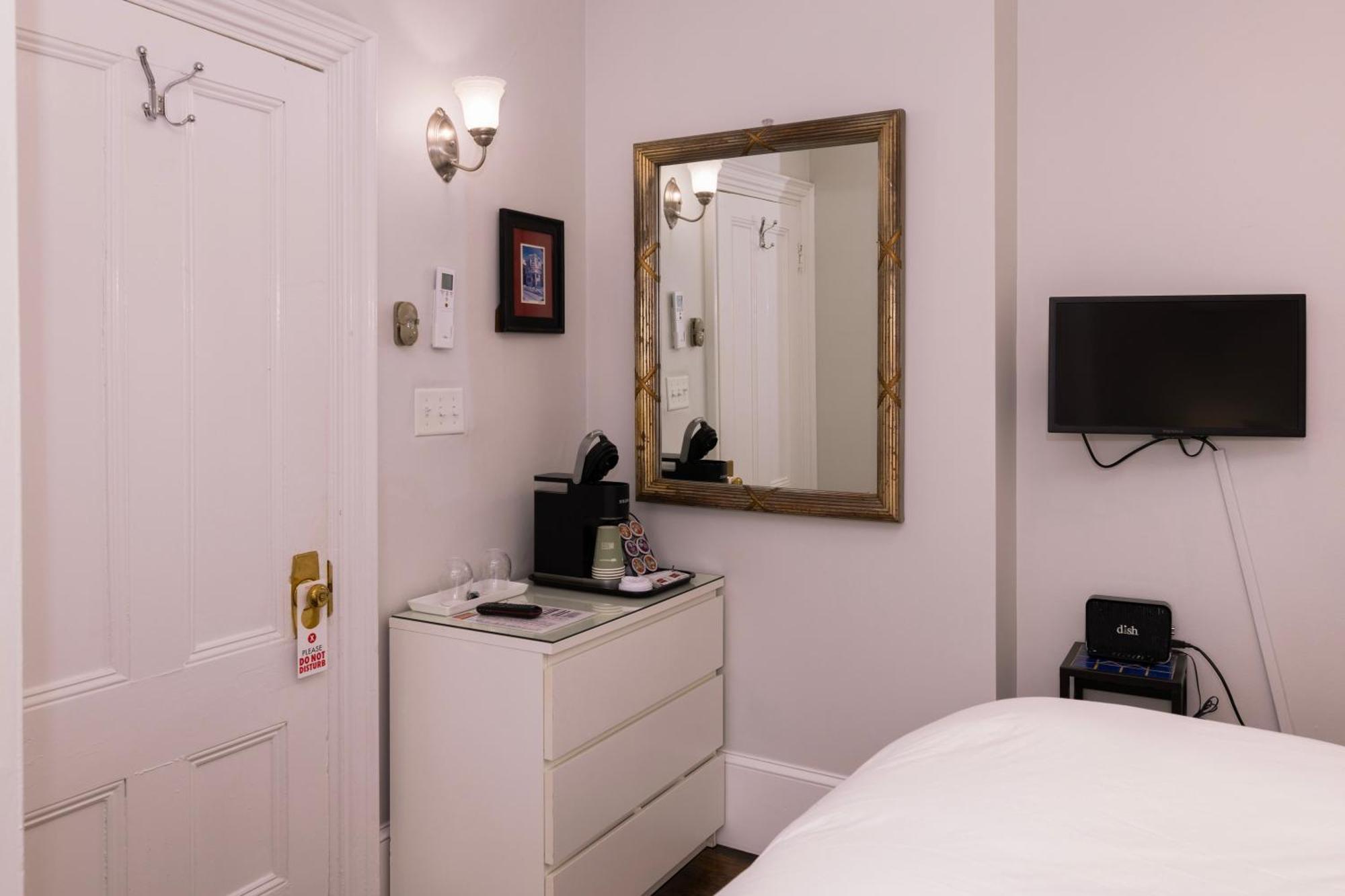 Prince Albert Guest House, Provincetown Bilik gambar