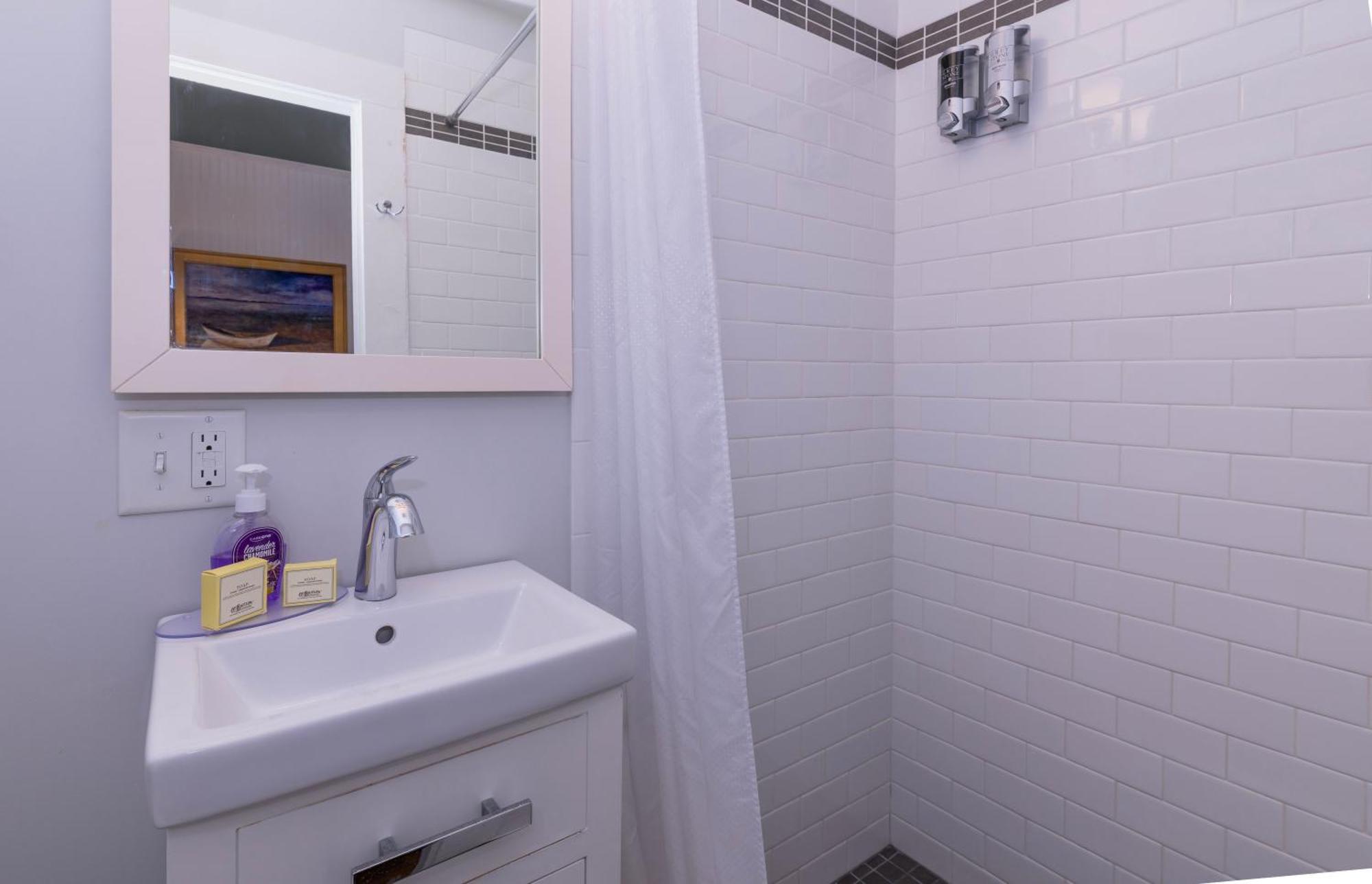 Prince Albert Guest House, Provincetown Bilik gambar